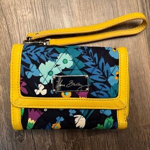 Vera Bradley Wristlet W315